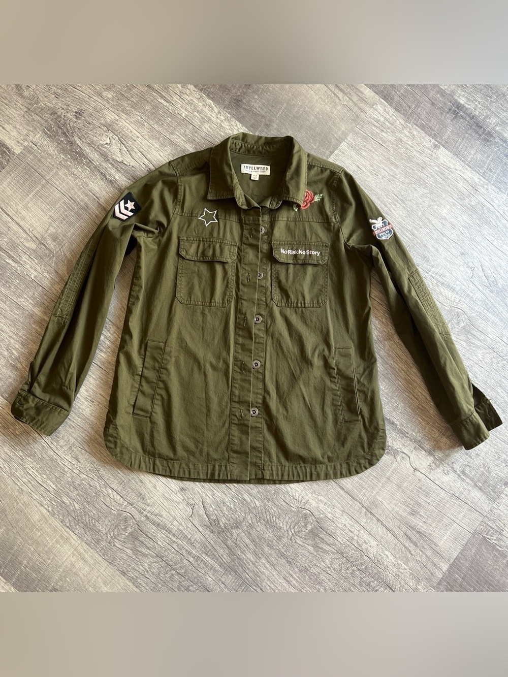Idyllwind Olive Green Patch-Accent Women’s Size S Button-Front Jacket